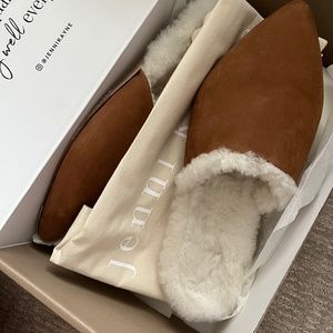 Jenni Kayne Shearling lined Mule in walnut